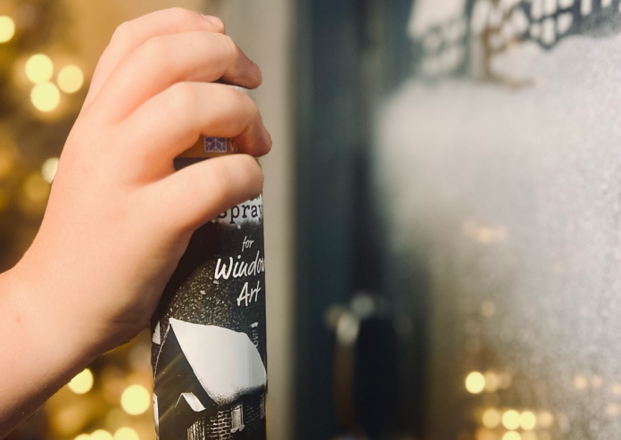 Snow Spray, window winter spray, Artificial snow spray Artificial snow spray,door winter spray Festive Christmas snow spray creating a snowy atmosphere, Artificial snow spray