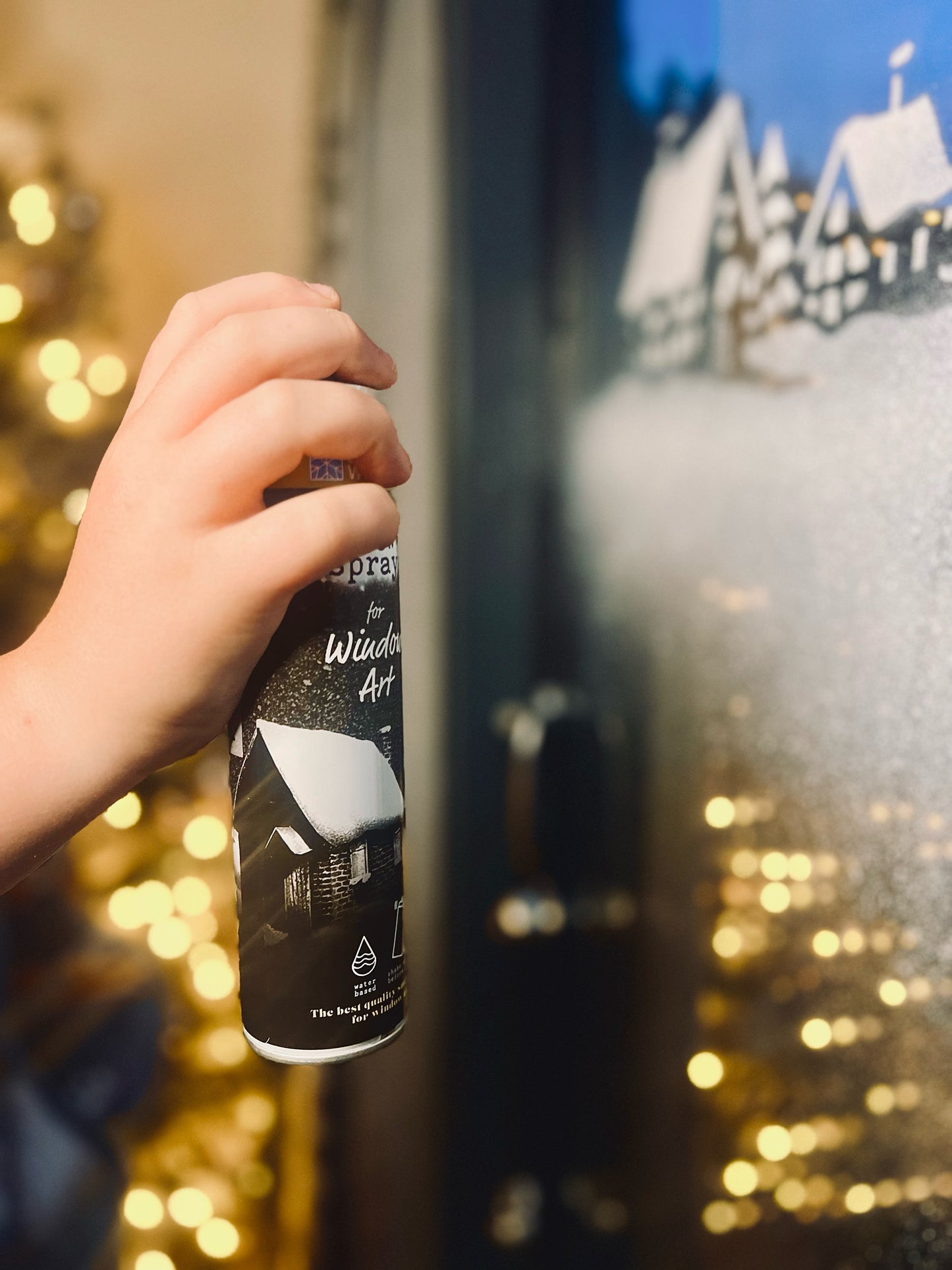 Snow Spray, window winter spray, Artificial snow spray Artificial snow spray,door winter spray"Festive Christmas snow spray creating a snowy atmosphere, Artificial snow spray